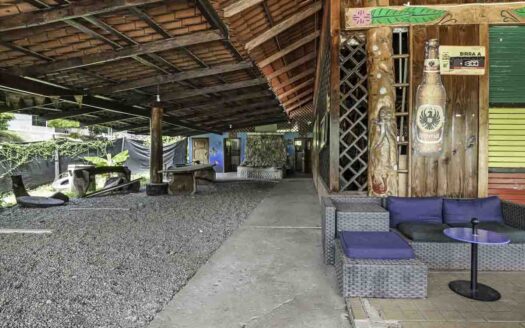 Amazing Commercial Opportunity in Hone Creek