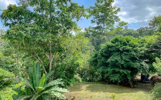 Paraiso Lake House