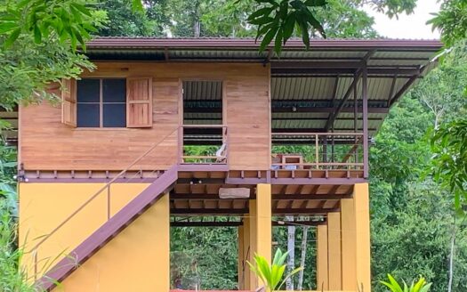 Paraiso Lake House