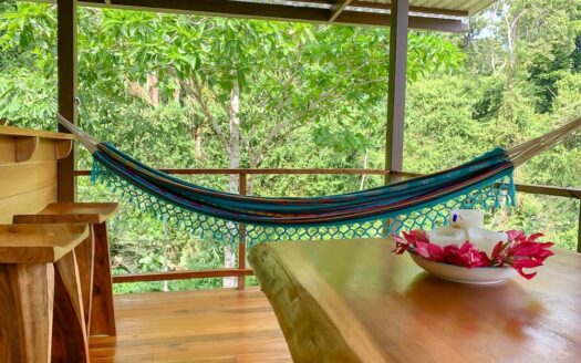 Paraiso Lake House