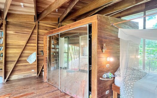 Casa Kike – Beachfront Property Cahuita
