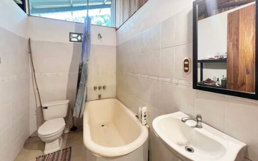 Casa Kike – Beachfront Property Cahuita