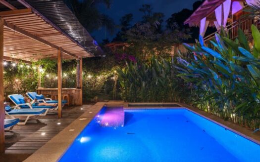 Luxury Jungle Retreat | Bed & Breakfast in Puerto Viejo