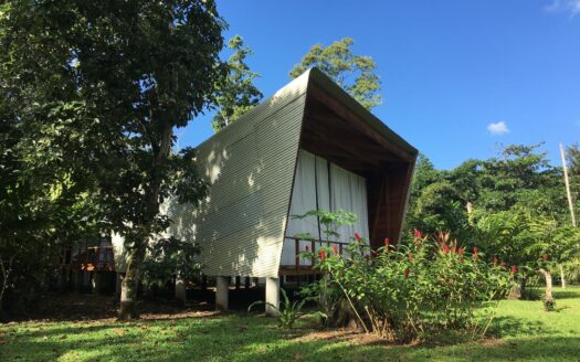 Casa Kike – Beachfront Property Cahuita