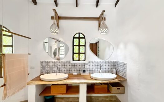 Villa Kala – Playa Chiquita 3 Bedroom Vacation Rental