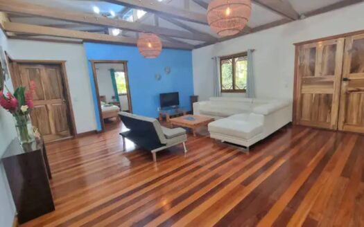 Casa Congo – Cahuita Jungle Home!