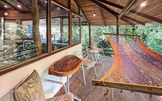 Manzanillo Green Retreat